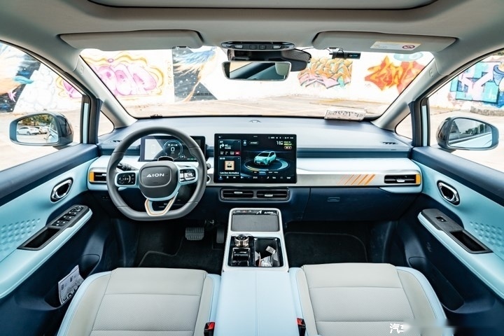 新款广汽埃安AION UT vs. 竞争车型，谁更强？_广汽埃v_广汽埃安新能源汽车报价