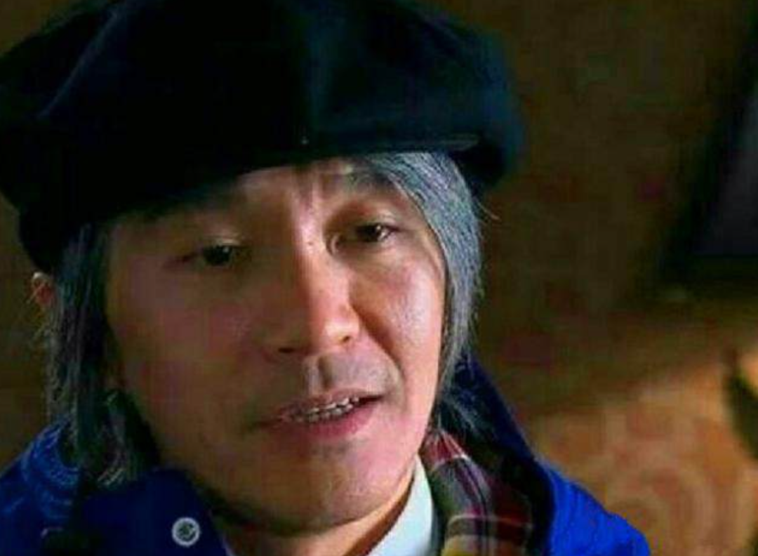 巅峰李小龙_李小龙的演艺生涯高峰与低谷_世界拆船市场三大高峰和低谷