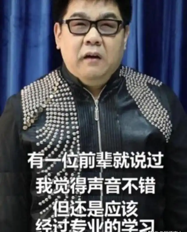 成龙看表演落泪_成龙的舞台表现与才艺展示_成龙的表演