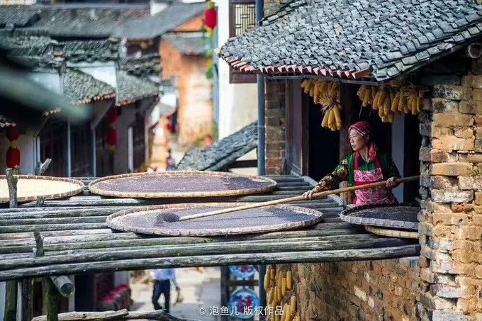 自驾游汽车首选_自驾游攻略：如何选择适合的汽车？_自驾游选什么车好