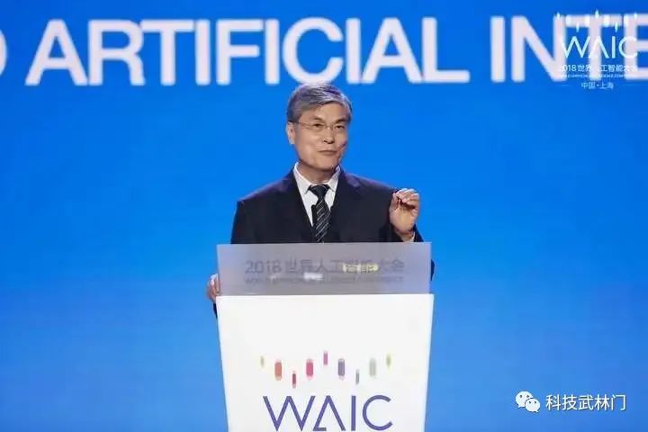 数据探索主要包括_应用数据挖掘的案例_黄峥与大数据的应用与探索