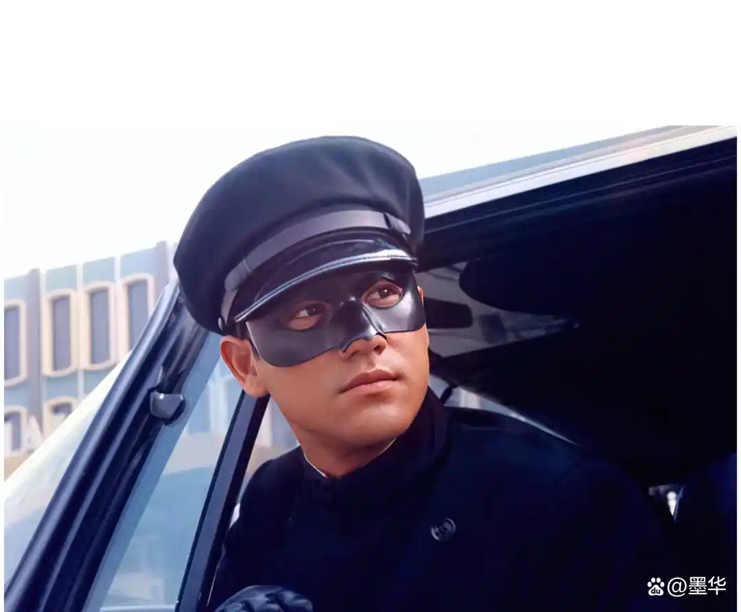 李小龙在武术界的影响与启迪_李小龙说武术的本质是_武术的最高境界李小龙