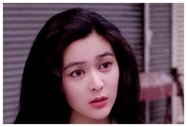 演员关之琳_关之琳履历_关之琳的艺人经历与人生转折