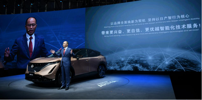 无人机灯光秀的技术挑战与解决方案_灯光秀无人机表演_2020灯光节无人机表演