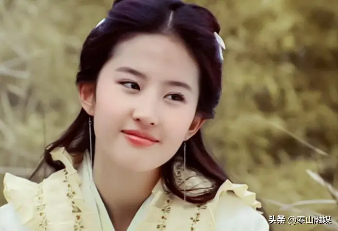 刘亦菲回中国了吗_33岁刘亦菲再回巅峰_刘亦菲的影视回归：新作品瞩目