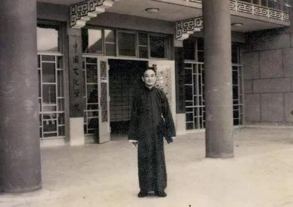 姚广孝的个人信仰与生涯_姚广孝的个人信仰与生涯_姚广孝的个人信仰与生涯