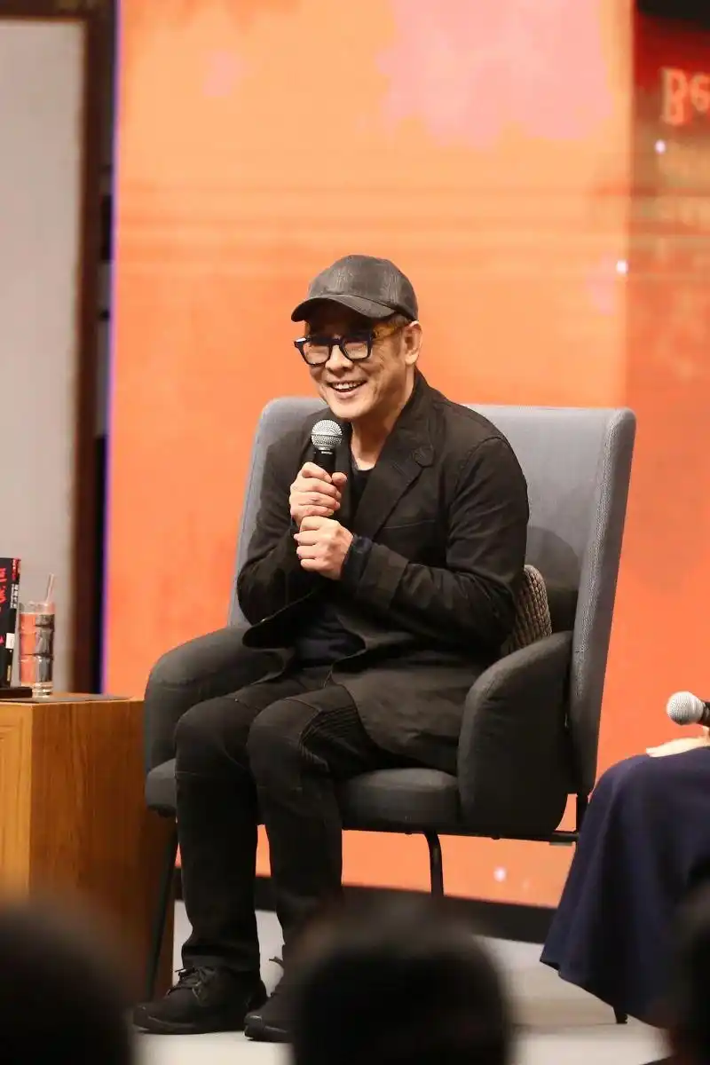 李连杰的电影生涯：武侠与荣耀_李连杰的电影生涯：武侠与荣耀_李连杰的电影生涯：武侠与荣耀