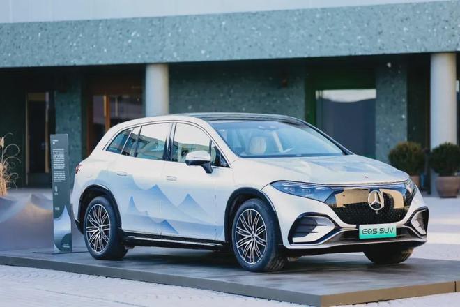 奔驰引领行业发展_奔驰的未来：创新、可持续与品牌愿景_奔驰的愿景