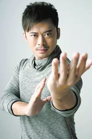 少林寺李连杰练武片段_李连杰（Jet Li） - 武术家和演员，代表作品包括《少林寺》和《英雄》。_李连杰少林寺武术表演视频