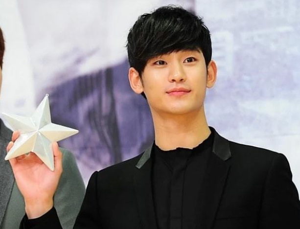 金秀贤与《来自星星的你》的成功背后_金秀贤来自星星的你剧照_金秀贤来自星星桌面