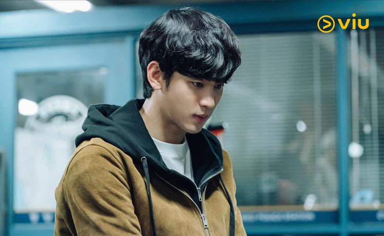 金秀贤与《来自星星的你》的成功背后_全智贤拍星星的你和金秀贤抢位_来自星星的你金秀贤全智贤