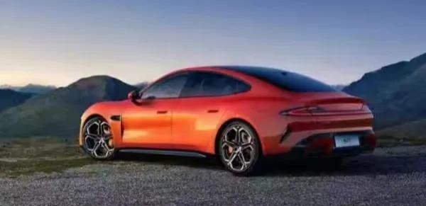 小米悬挂_小米汽车黑科技_悬挂科技如何提升小米汽车的操控性能？