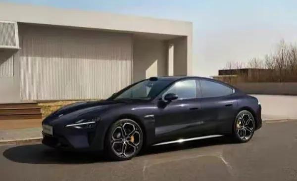 小米汽车黑科技_小米悬挂_悬挂科技如何提升小米汽车的操控性能？