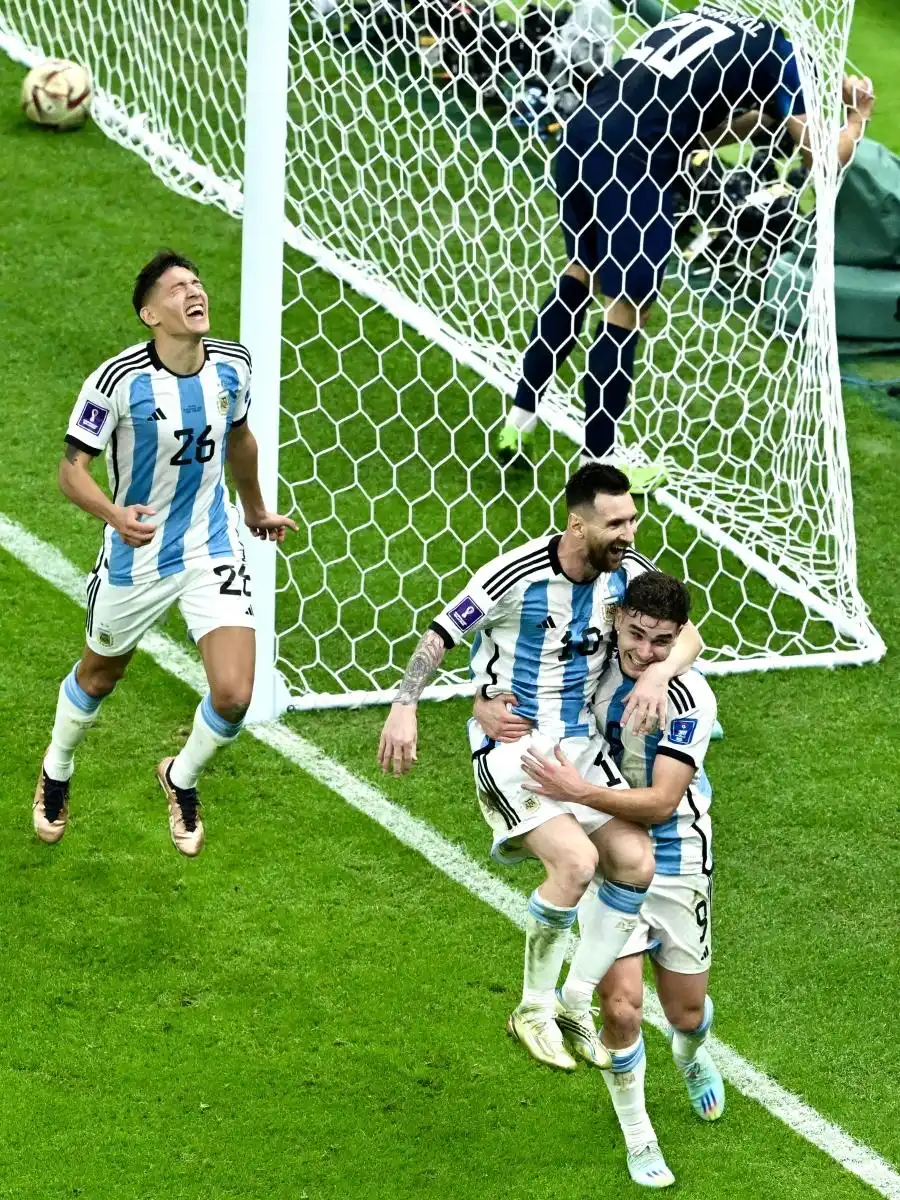 成龙的国外粉丝_成龙的粉丝文化与全球影响_成龙大牌粉丝