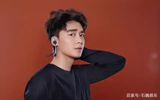 李易峰演技炸裂_李易峰在新剧中挑战反派角色，演技受赞_李易峰演技吐槽