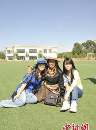 成龙热心公益_成龙的公益事业与社会贡献_成龙公益慈善